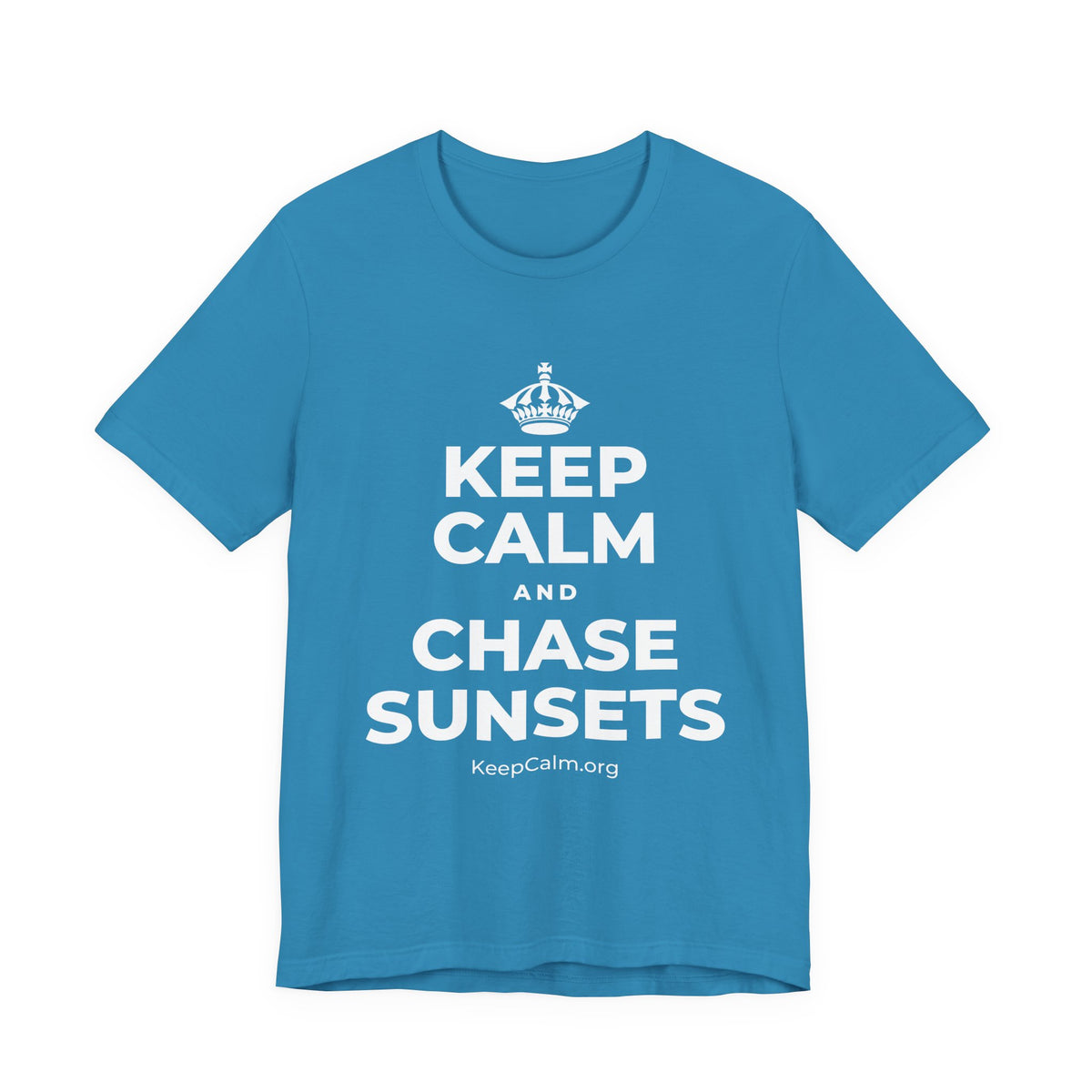 KEEP CALM AND CHASE SUNSETS T-Shirt (White–Asphalt)