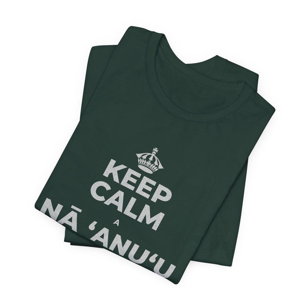 KEEP CALM A NĀ ʻANUʻU LIʻILIʻI, MAKAHIKI NUI T-Shirt (White–Asphalt)