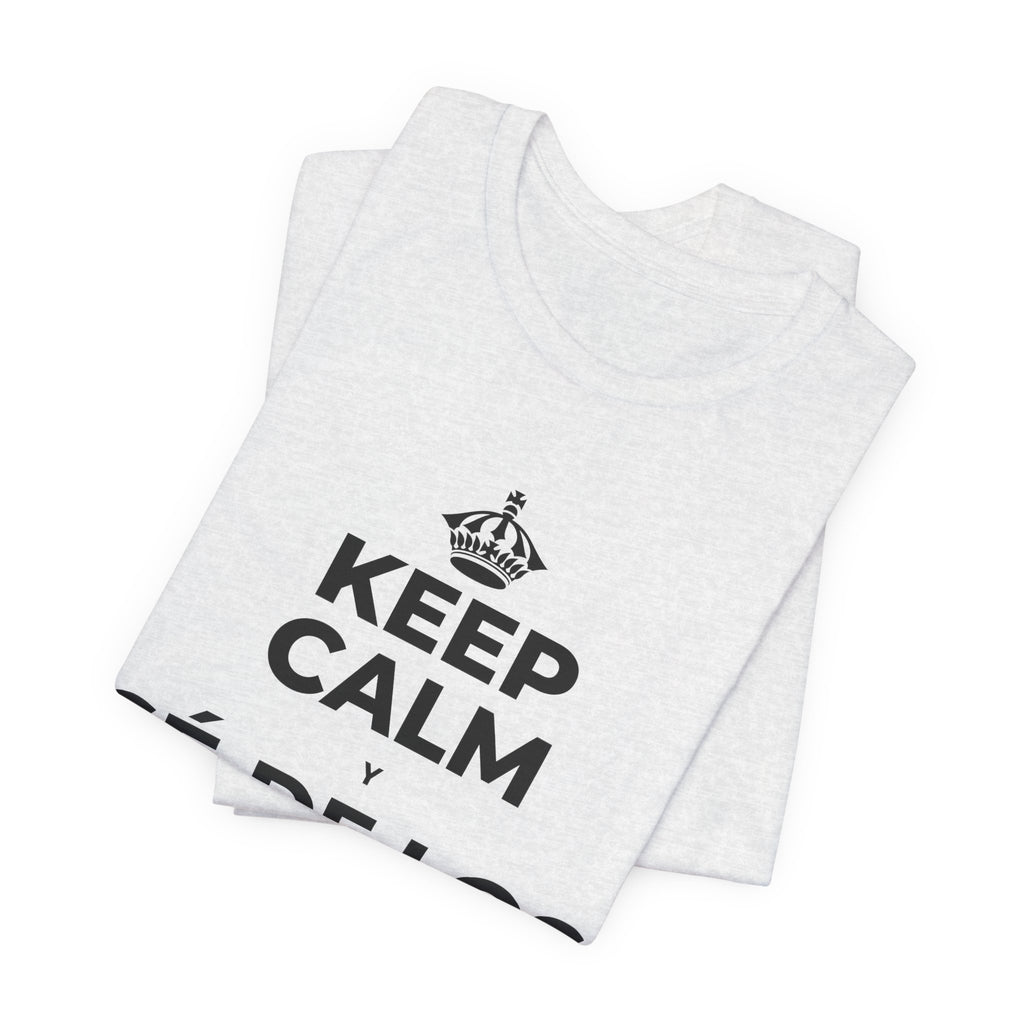 KEEP CALM Y SÉ DE LOS QUE AYUDAN T-Shirt (Soft Cream–Heather Mauve)