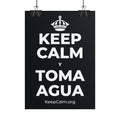 KEEP CALM Y TOMA AGUA Poster (Dark)