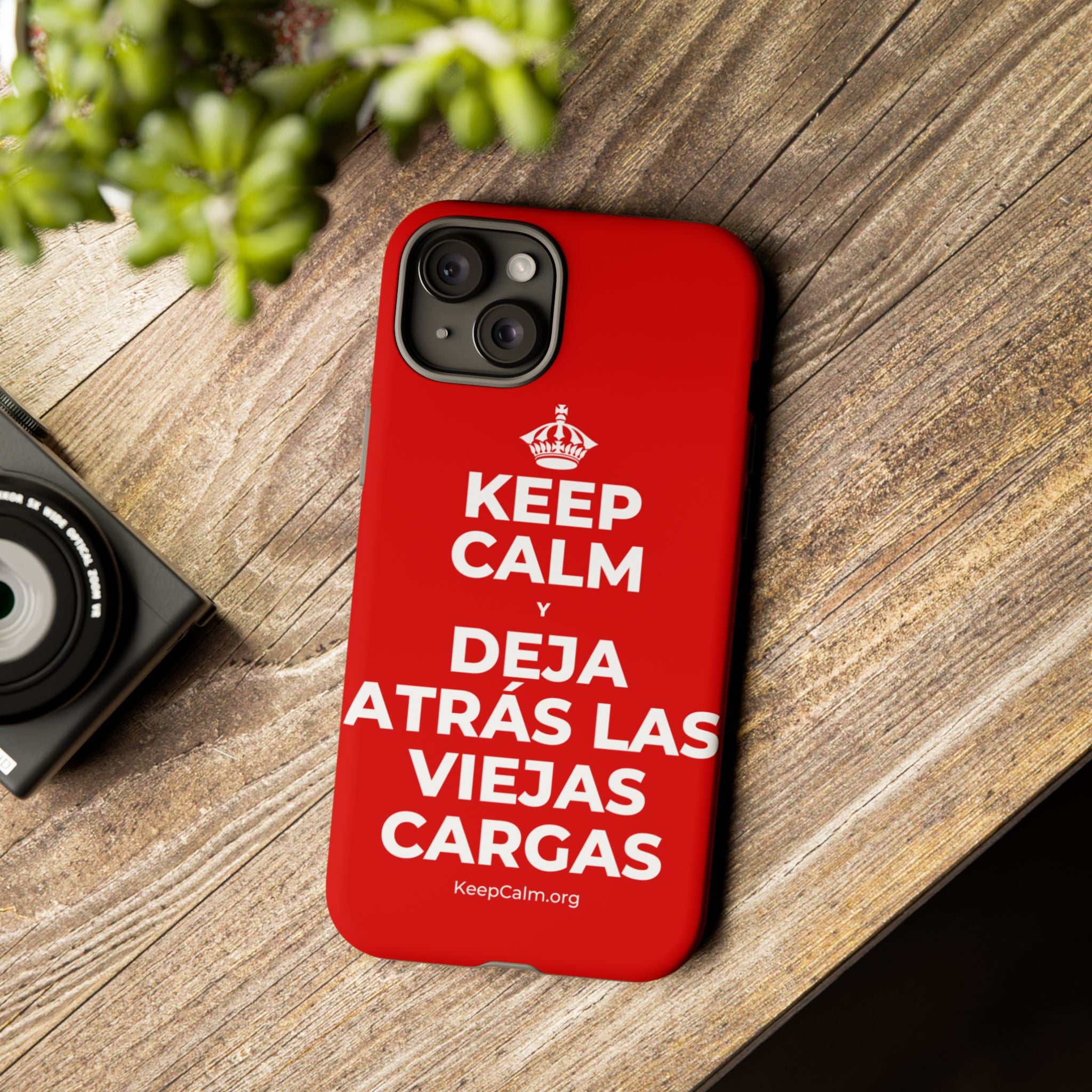KEEP CALM Y DEJA ATRÁS LAS VIEJAS CARGAS Phone Case
