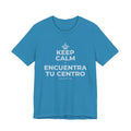 KEEP CALM Y ENCUENTRA TU CENTRO T-Shirt (White–Asphalt)