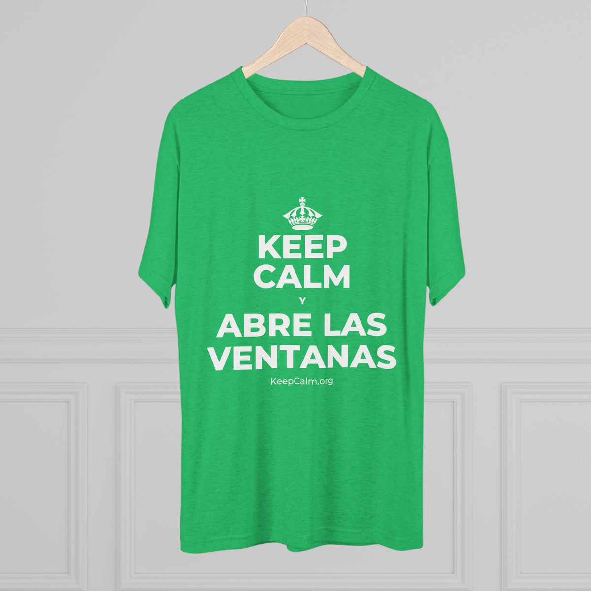 KEEP CALM Y ABRE LAS VENTANAS Tri-Blend Tee