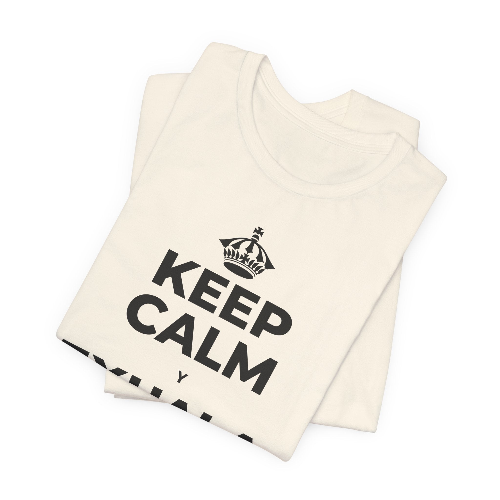 KEEP CALM Y EXHALA, ES VIERNES T-Shirt (White–Asphalt)