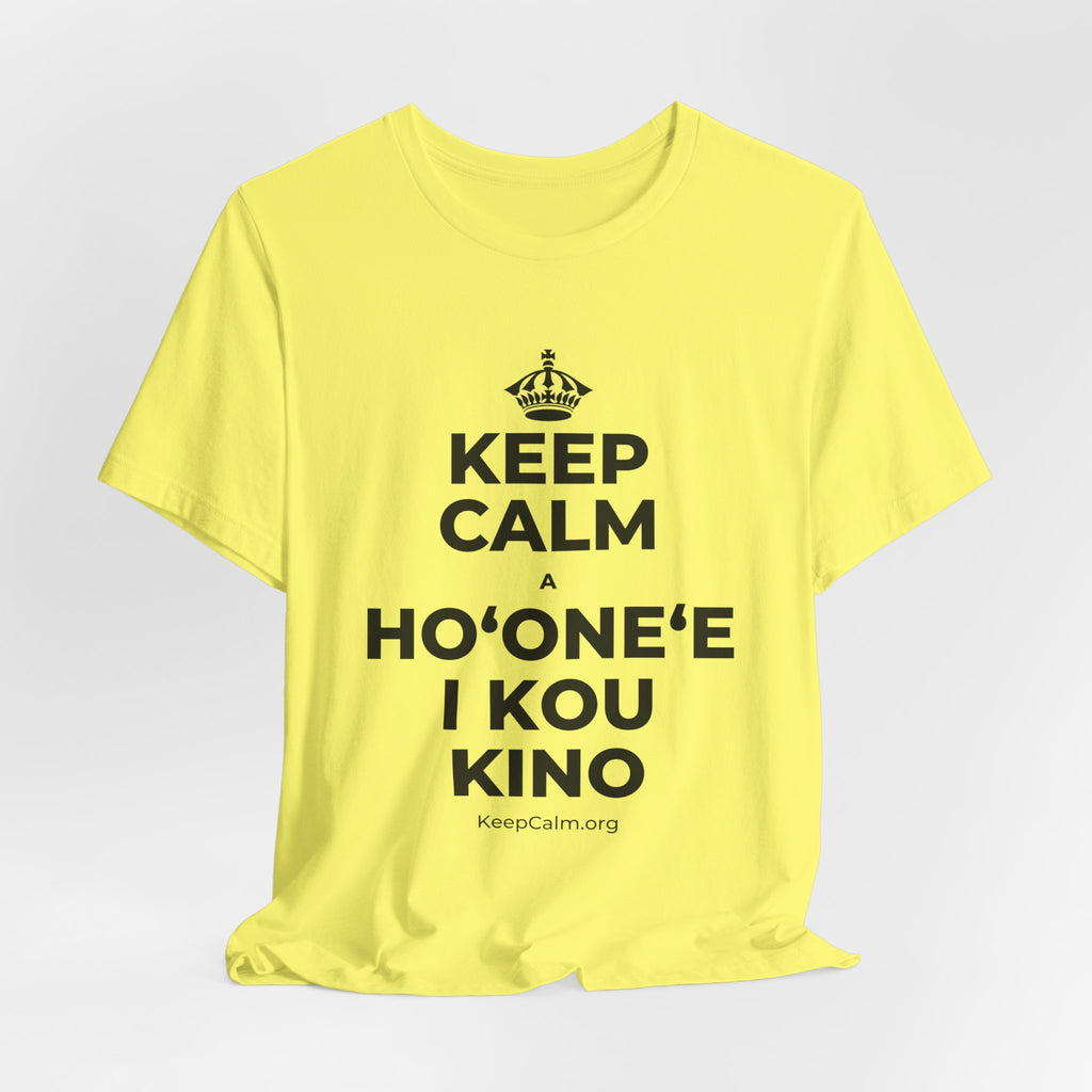 KEEP CALM A HOʻONEʻE I KOU KINO T-Shirt (Soft Cream–Heather Mauve)