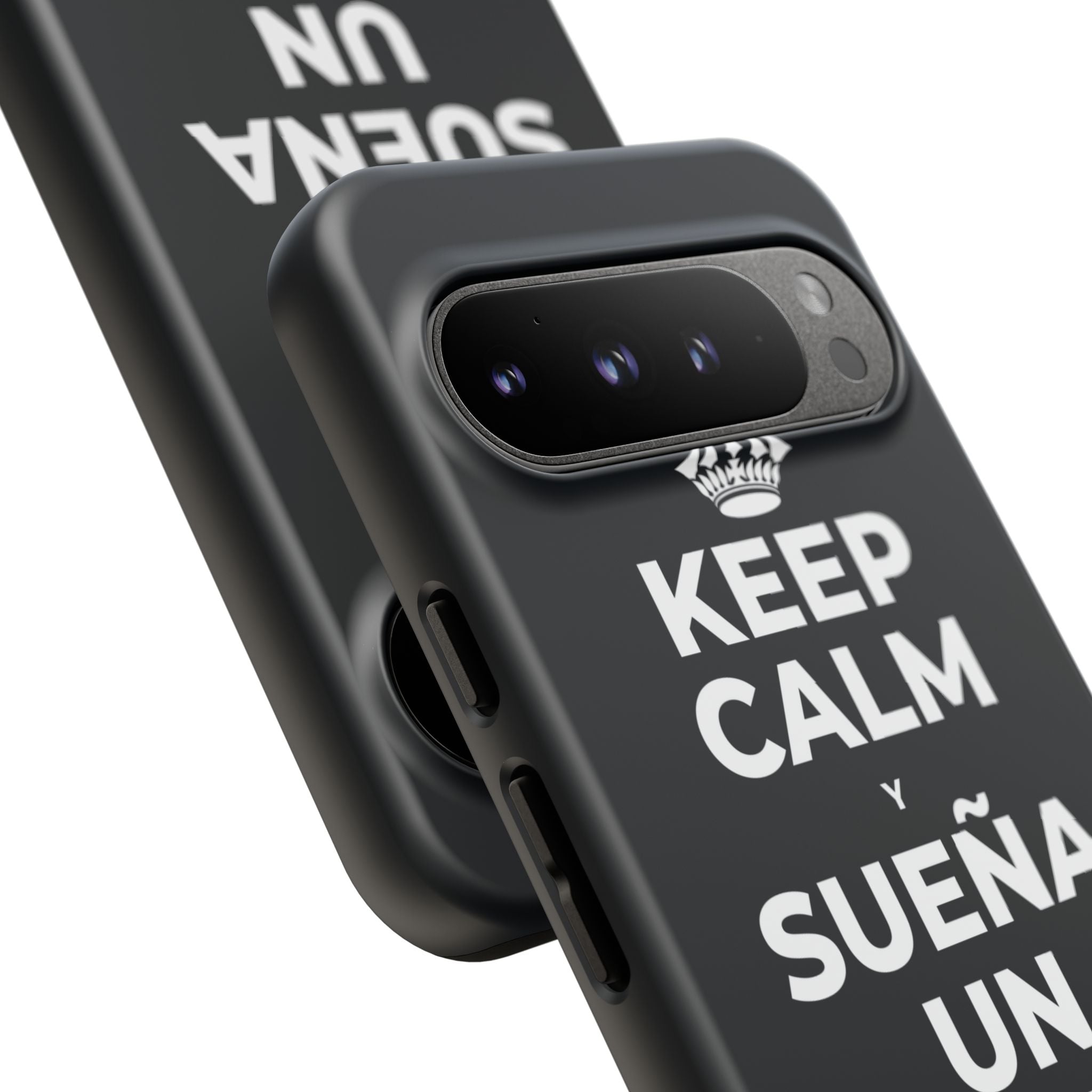 KEEP CALM Y SUEÑA UN POCO MÁS GRANDE Phone Case (Dark)