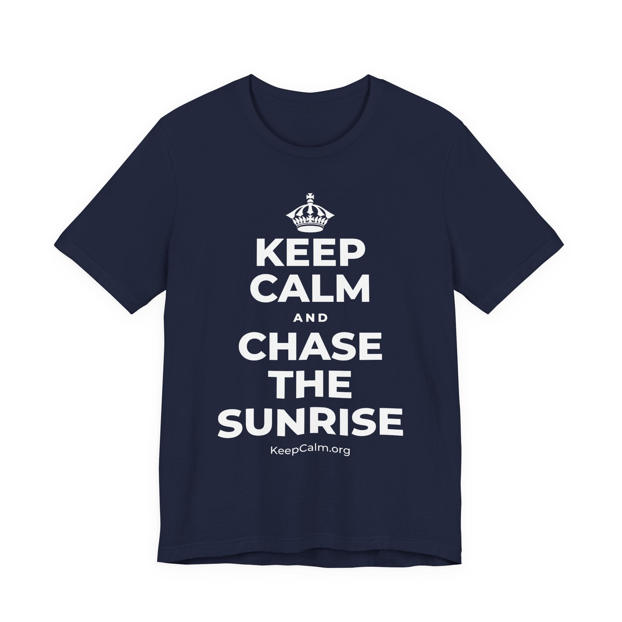 KEEP CALM AND CHASE THE SUNRISE T-Shirt (White–Asphalt)