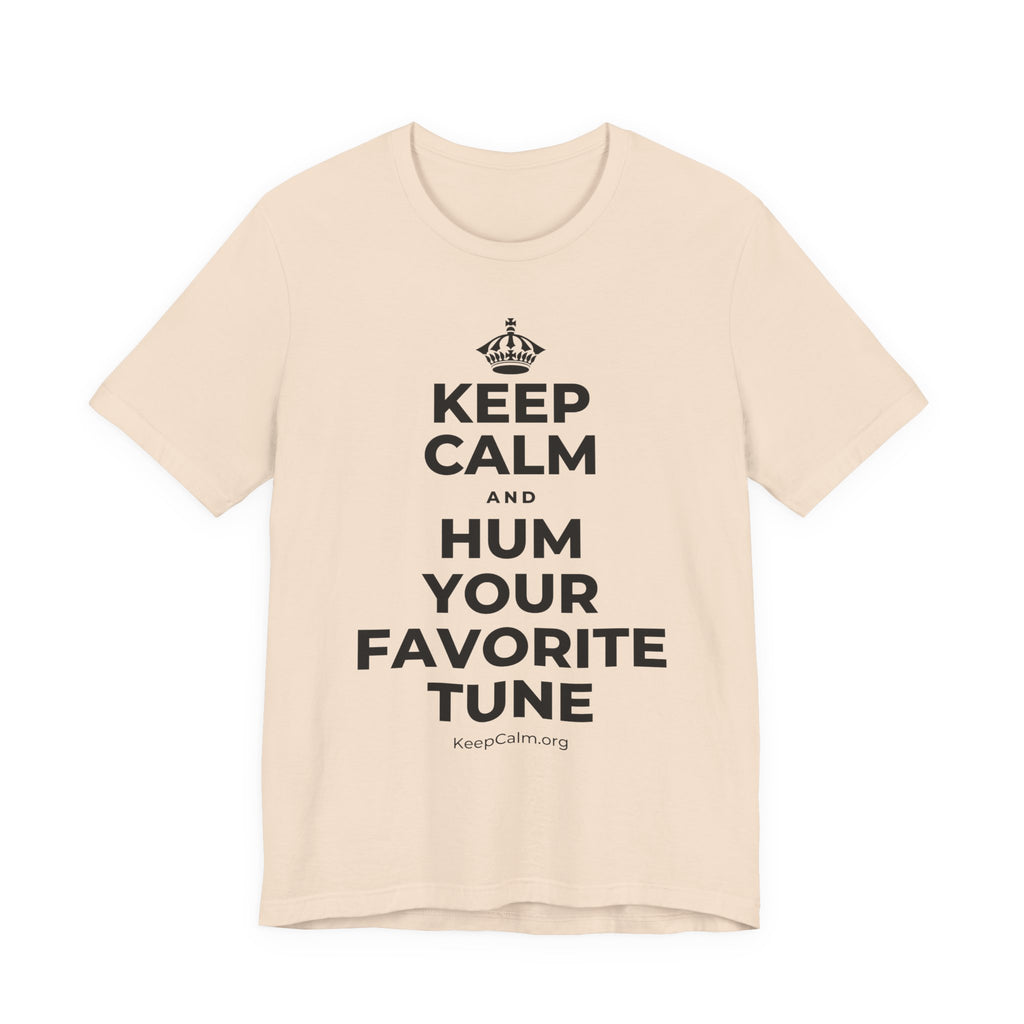 KEEP CALM AND HUM YOUR FAVORITE TUNE T-Shirt (Soft Cream–Heather Mauve)