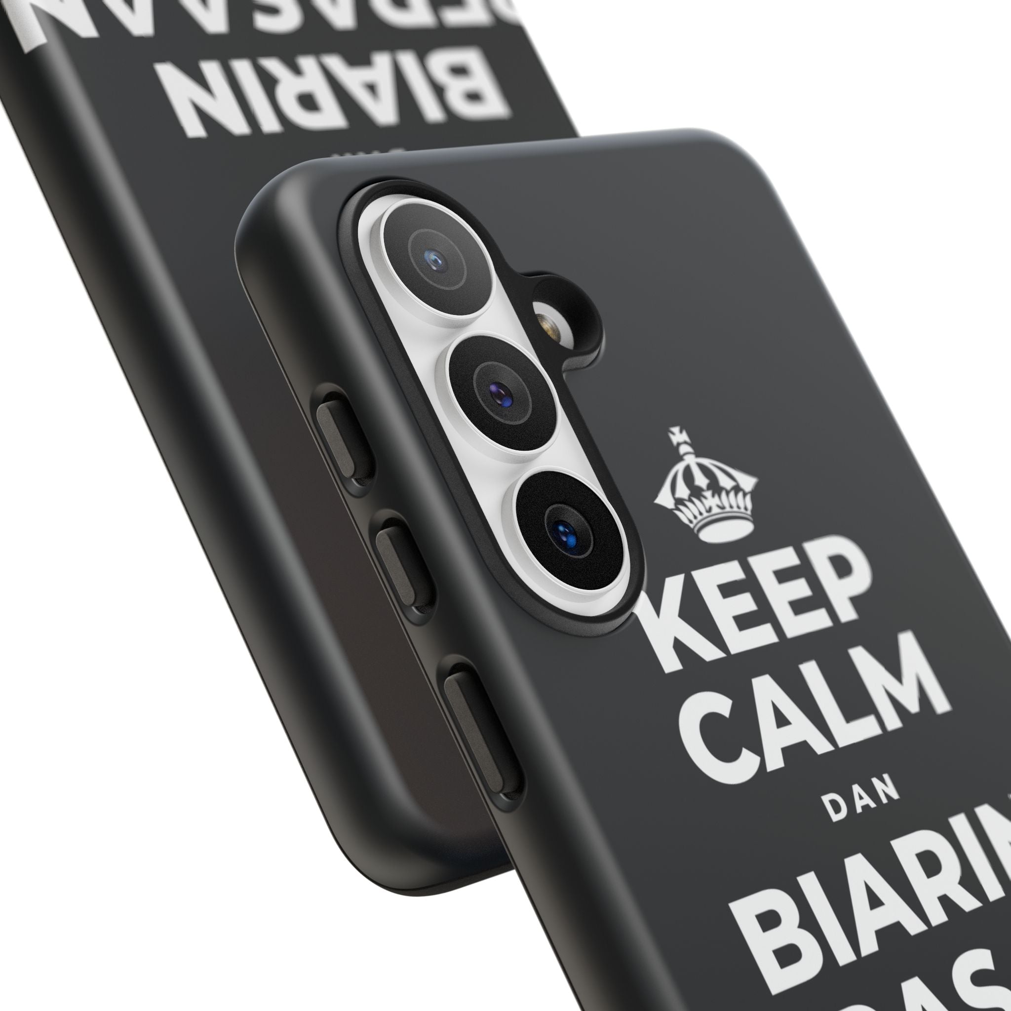 KEEP CALM DAN BIARIN PERASAAN ITU MASUK Phone Case (Dark)