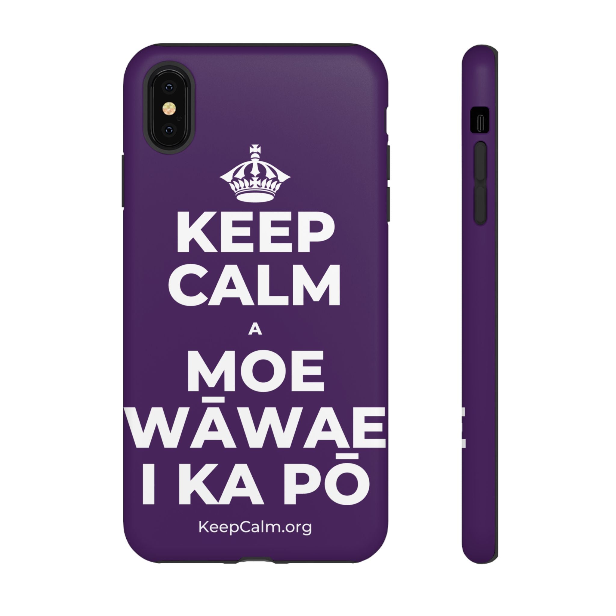 KEEP CALM A MOE WĀWAE I KA PŌ Phone Case