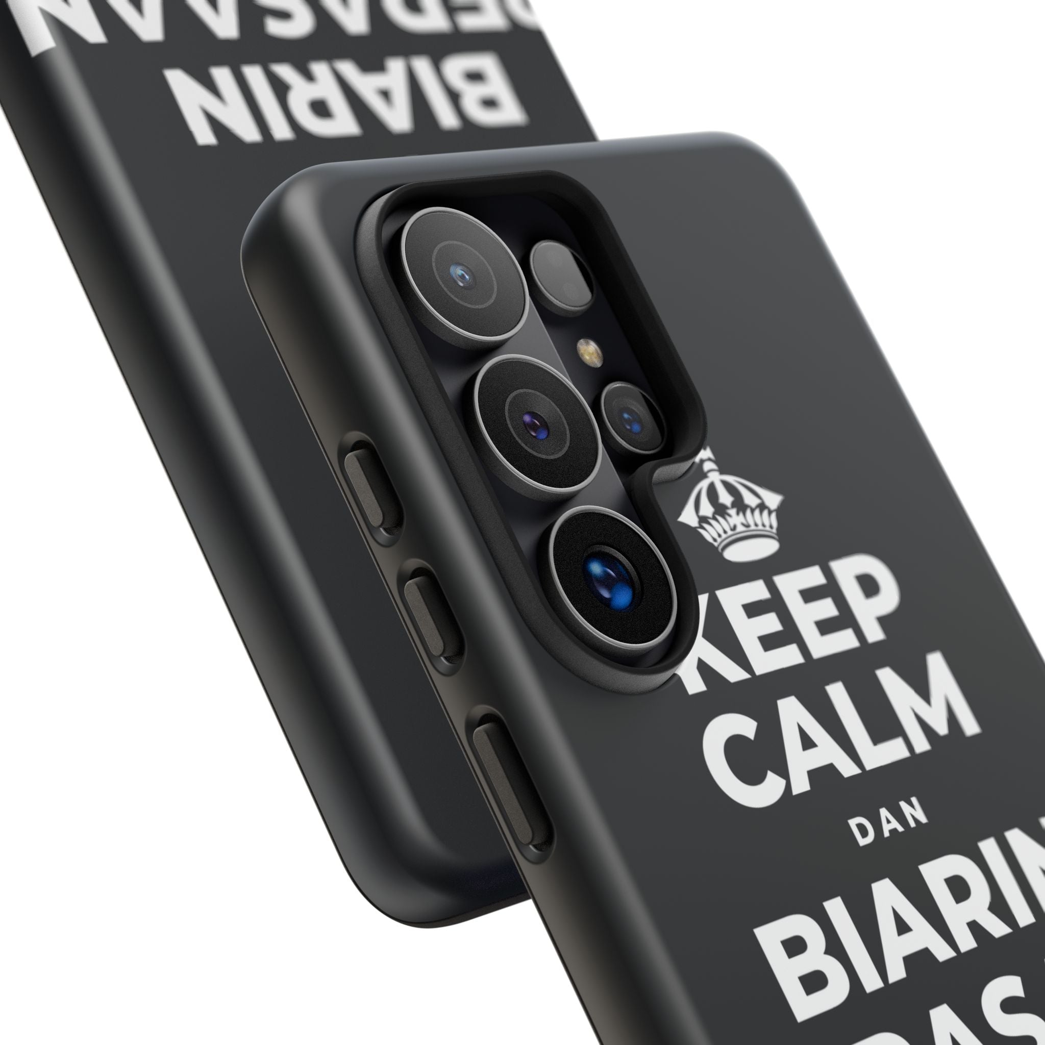 KEEP CALM DAN BIARIN PERASAAN ITU MASUK Phone Case (Dark)