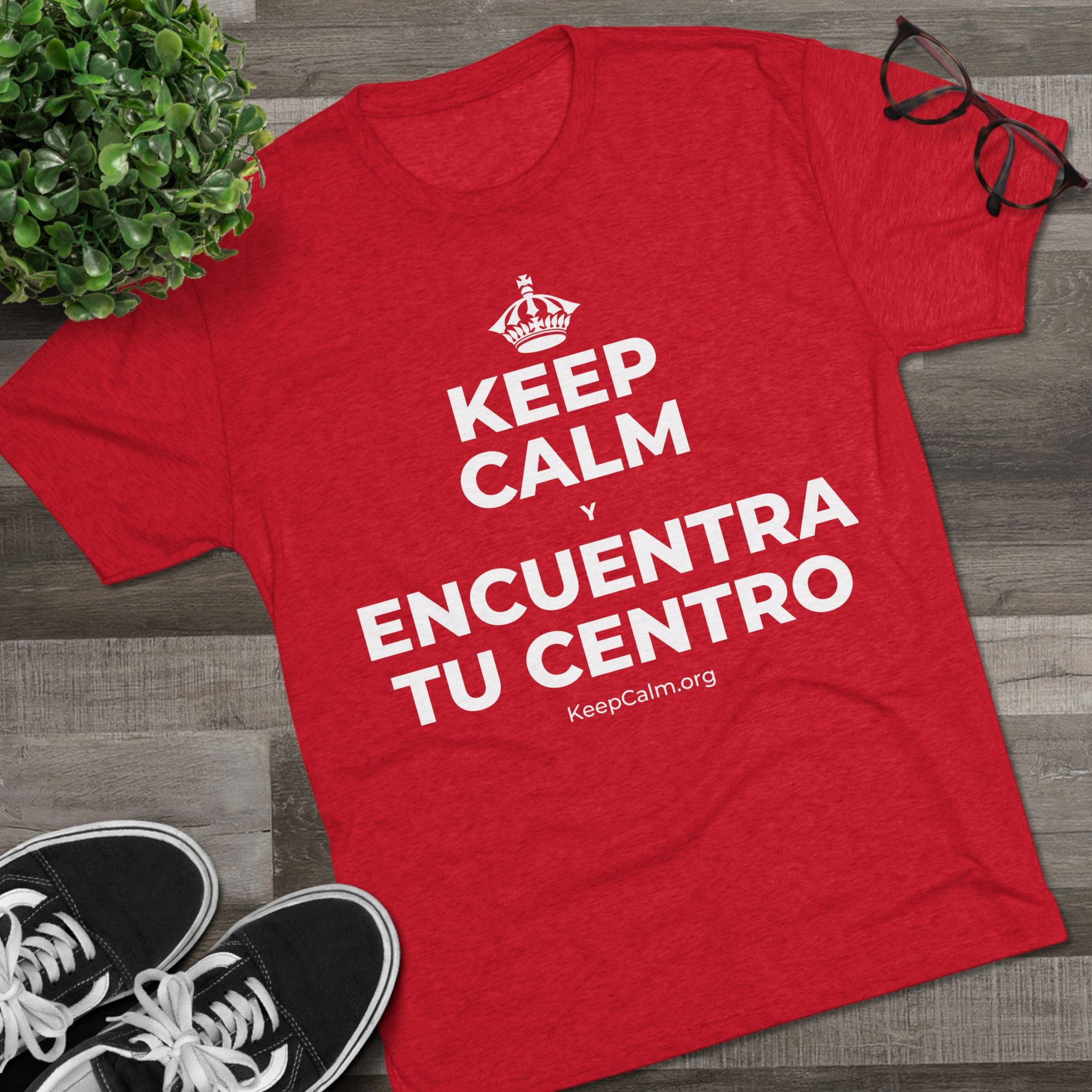 KEEP CALM Y ENCUENTRA TU CENTRO Tri-Blend Tee