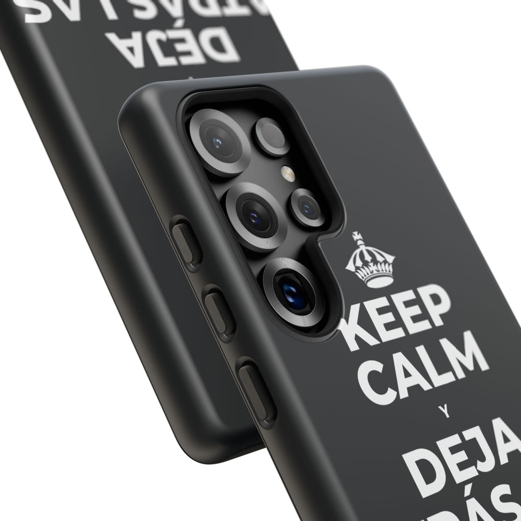KEEP CALM Y DEJA ATRÁS LAS VIEJAS CARGAS Phone Case (Dark)