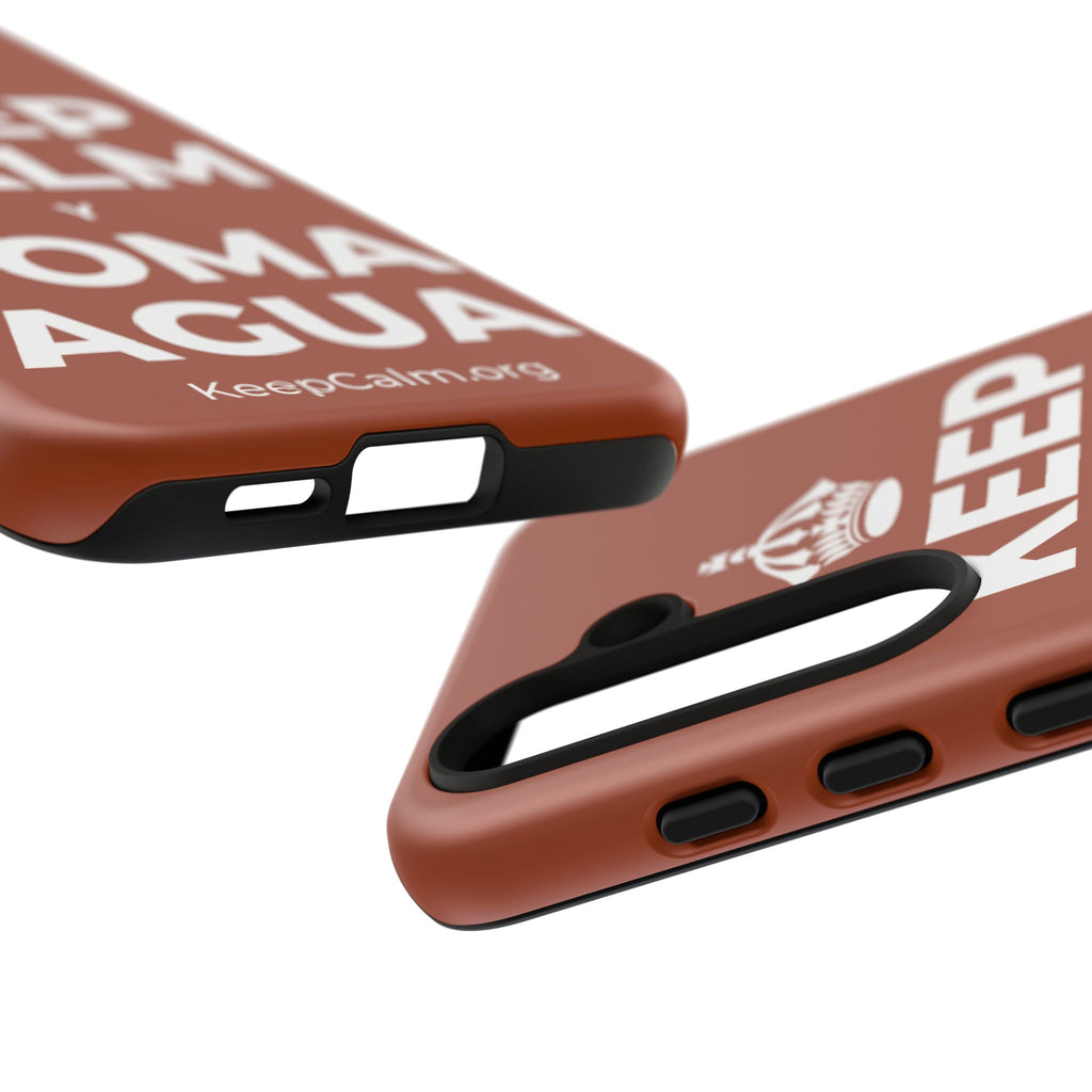 KEEP CALM Y TOMA AGUA Phone Case