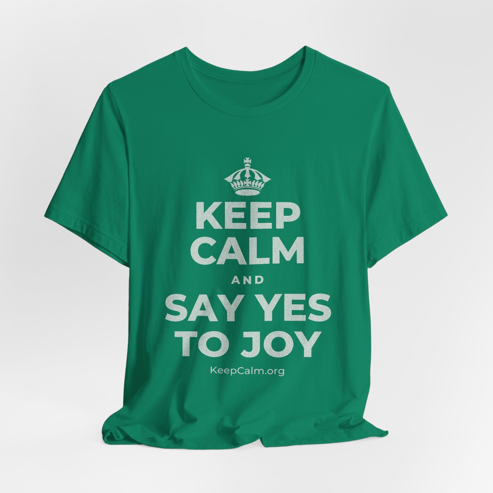 KEEP CALM AND SAY YES TO JOY T-Shirt (White–Asphalt)