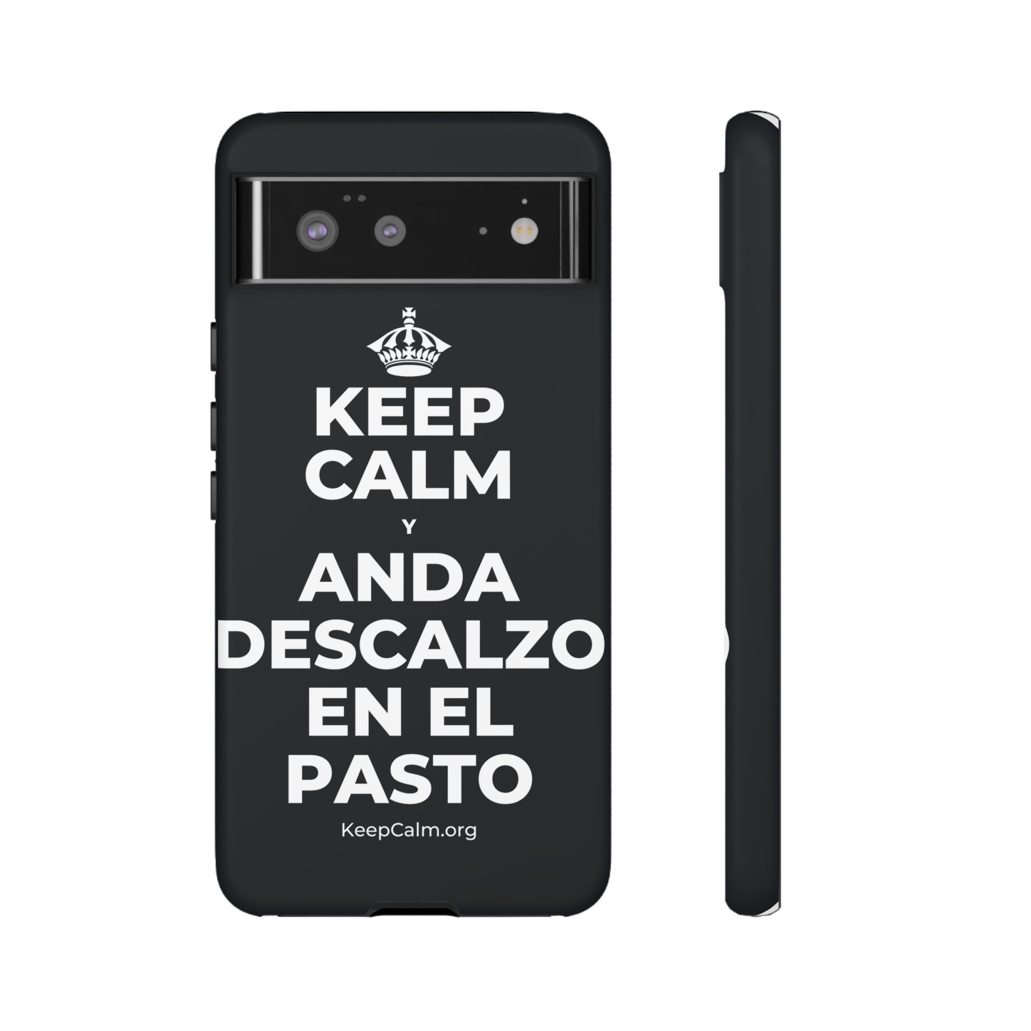 KEEP CALM Y ANDA DESCALZO EN EL PASTO Phone Case (Dark)