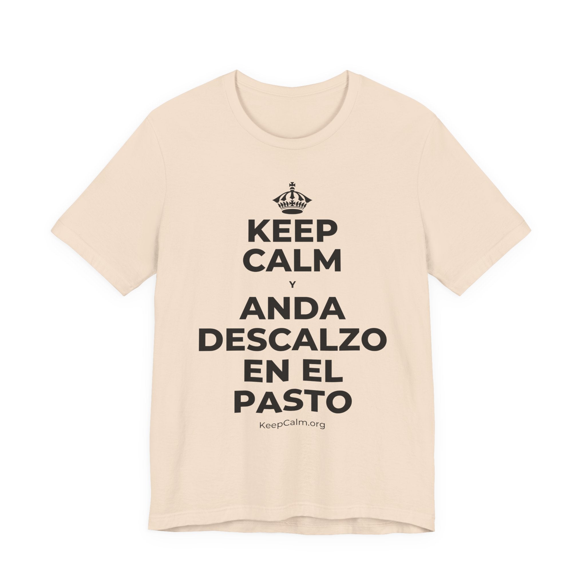KEEP CALM Y ANDA DESCALZO EN EL PASTO T-Shirt (Soft Cream–Heather Mauve)