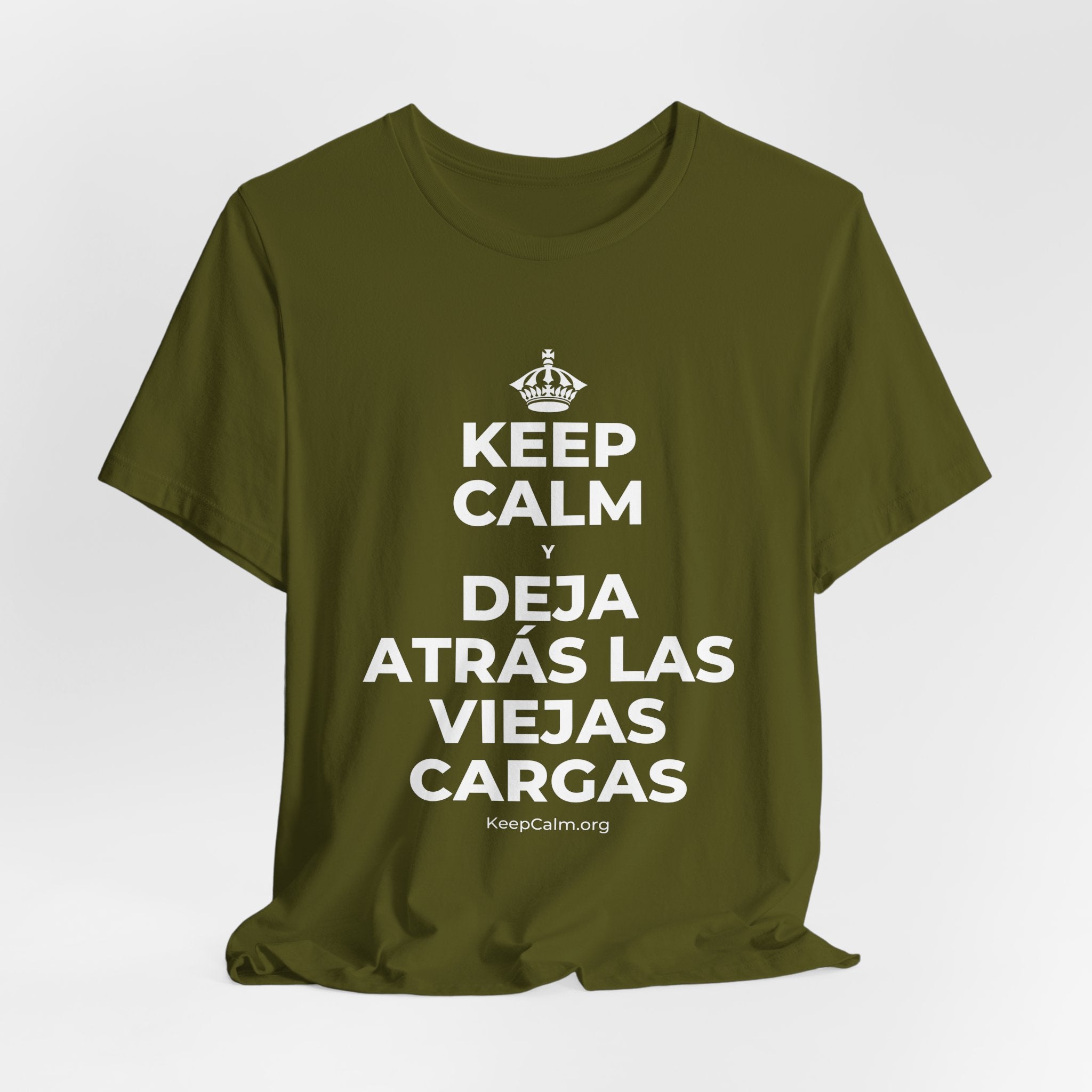 KEEP CALM Y DEJA ATRÁS LAS VIEJAS CARGAS T-Shirt (Baby Blue–Silver)