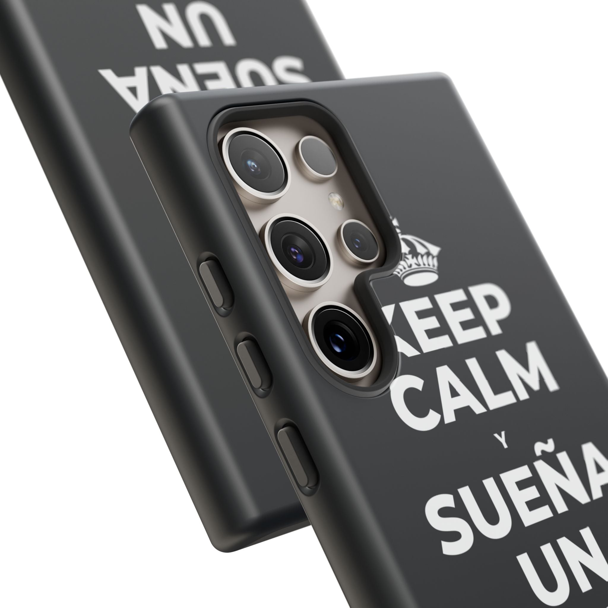 KEEP CALM Y SUEÑA UN POCO MÁS GRANDE Phone Case (Dark)