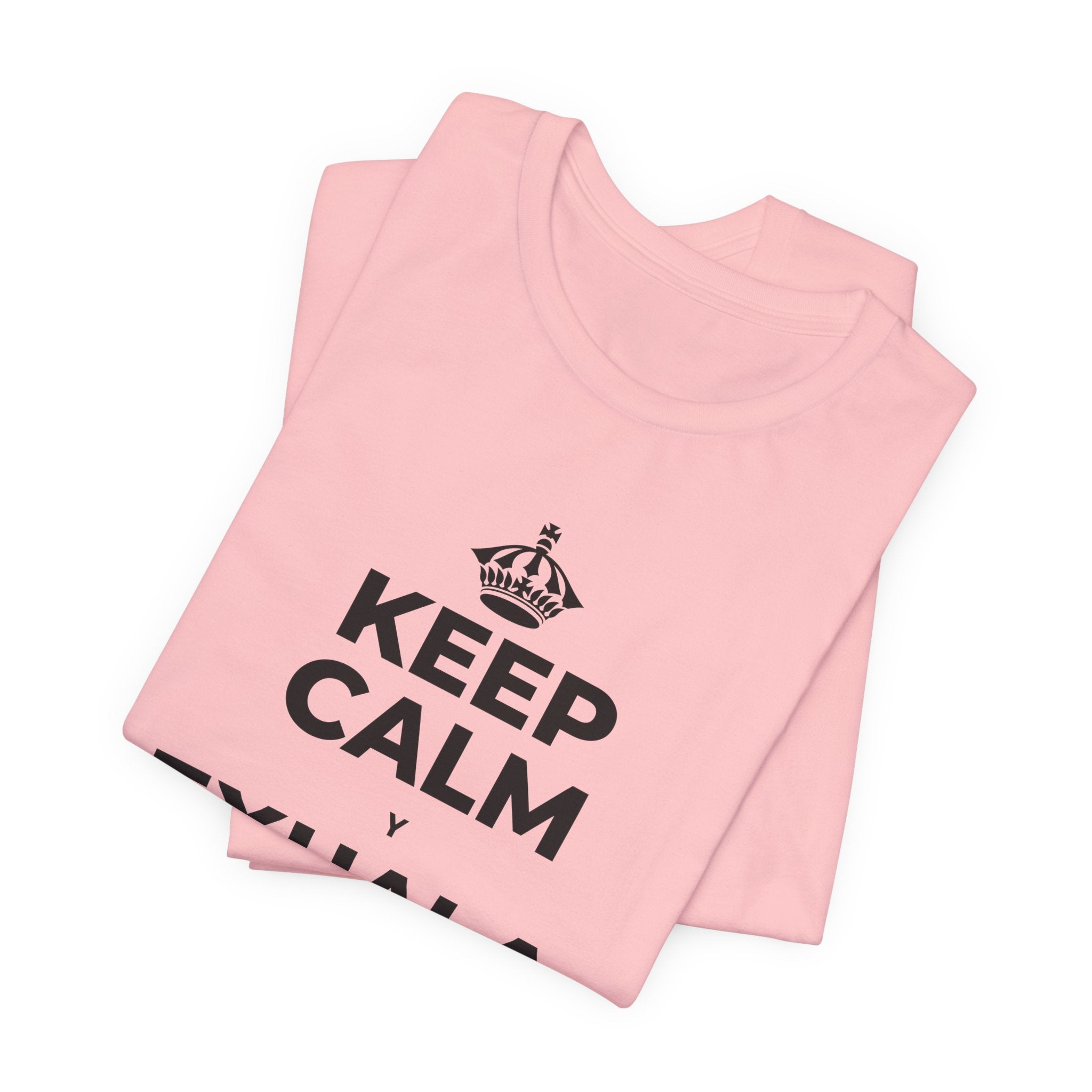 KEEP CALM Y EXHALA, ES VIERNES T-Shirt (White–Asphalt)
