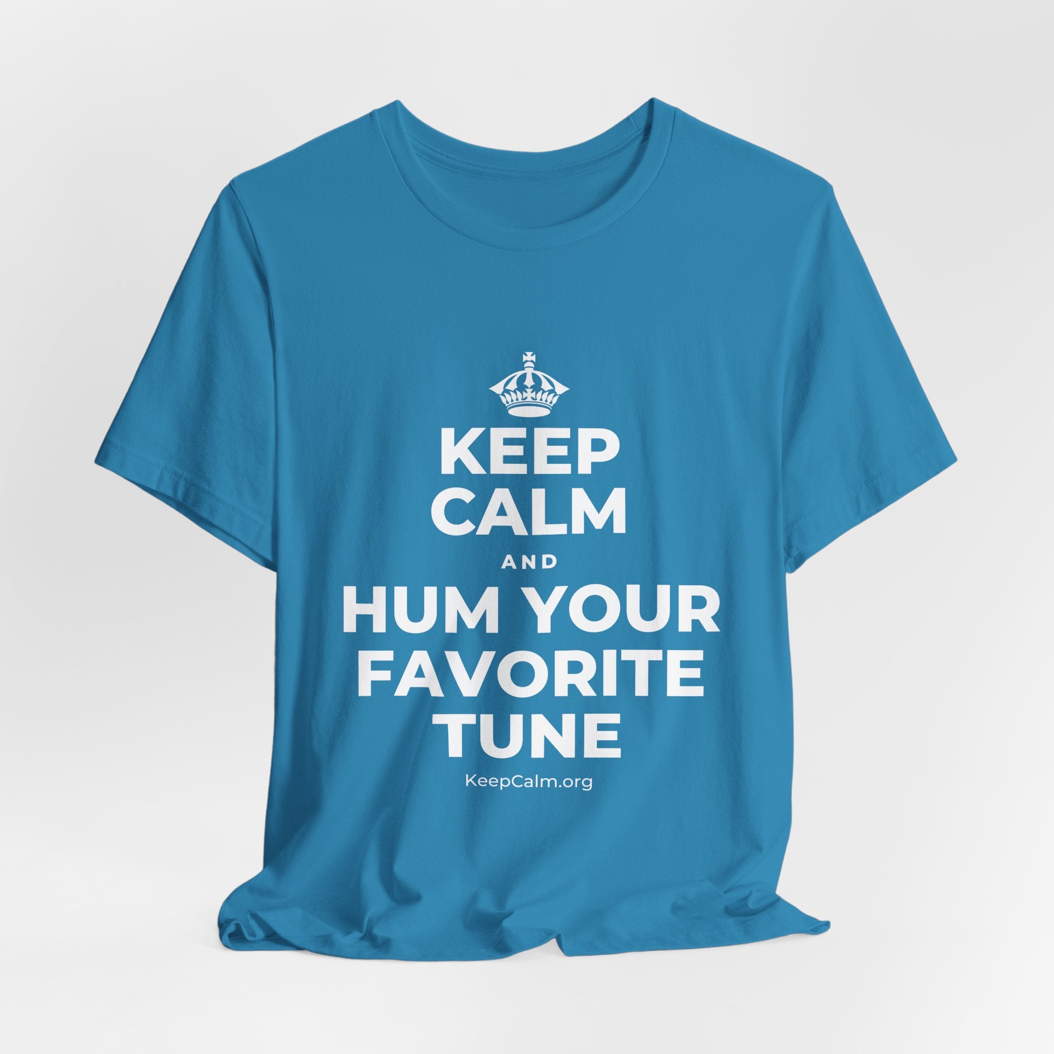 KEEP CALM AND HUM YOUR FAVORITE TUNE T-Shirt (White–Asphalt)