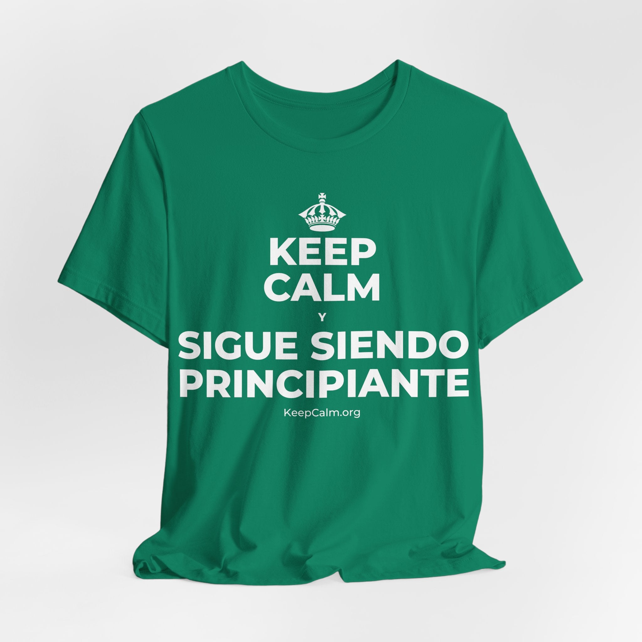 KEEP CALM Y SIGUE SIENDO PRINCIPIANTE T-Shirt (White–Asphalt)
