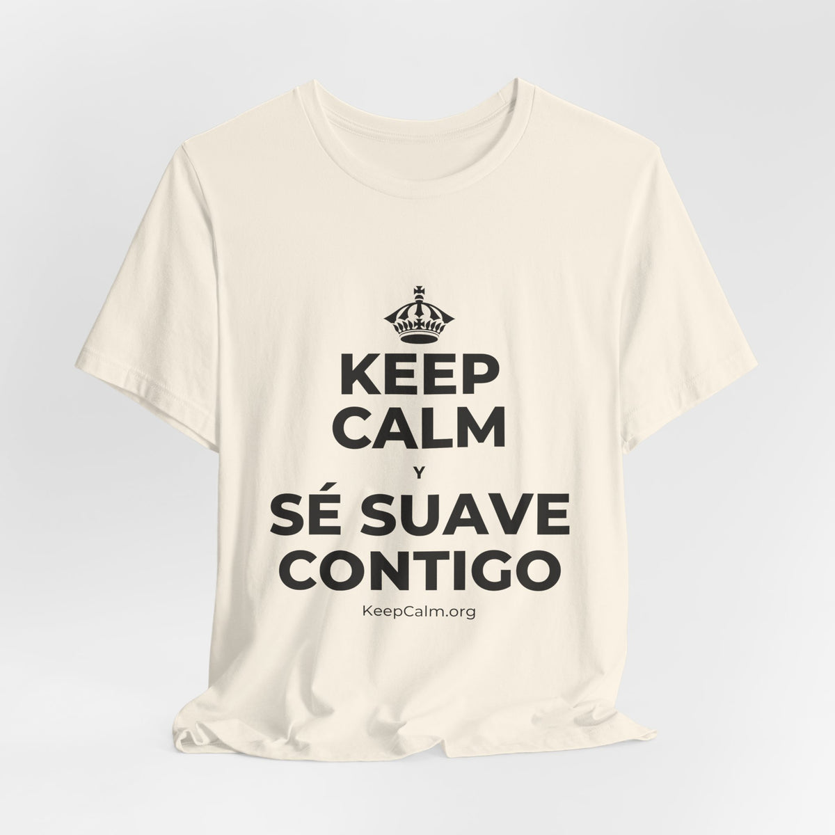 KEEP CALM Y SÉ SUAVE CONTIGO T-Shirt (White–Asphalt)