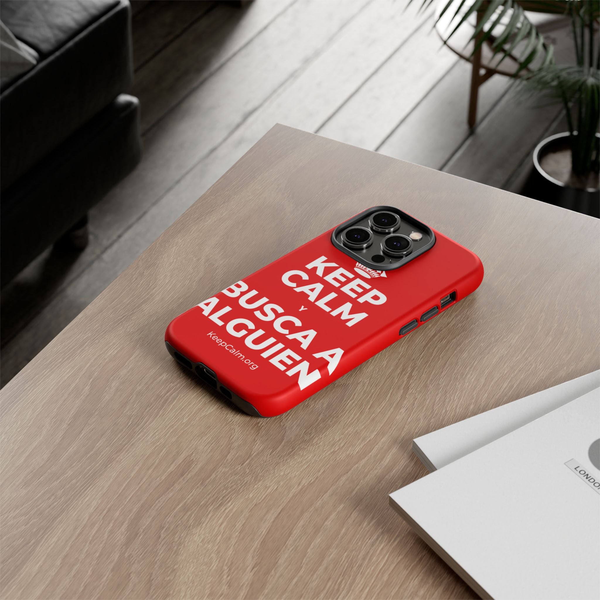 KEEP CALM Y BUSCA A ALGUIEN Phone Case