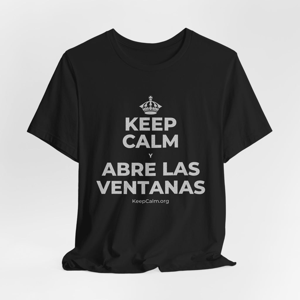 KEEP CALM Y ABRE LAS VENTANAS T-Shirt (White–Asphalt)
