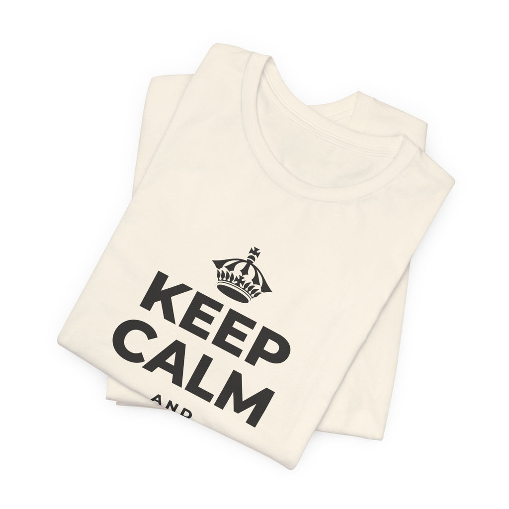 KEEP CALM AND CHASE SUNSETS T-Shirt (White–Asphalt)