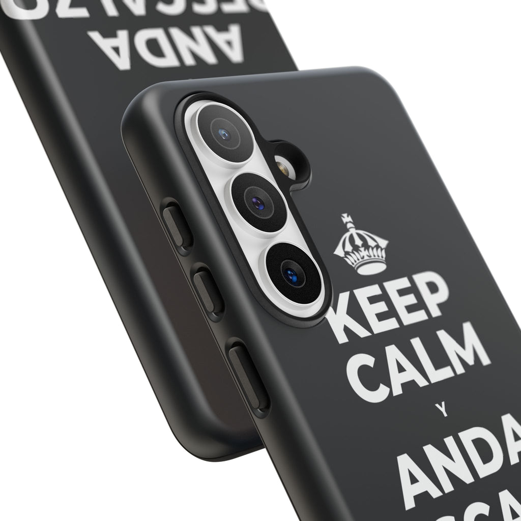 KEEP CALM Y ANDA DESCALZO EN EL PASTO Phone Case (Dark)