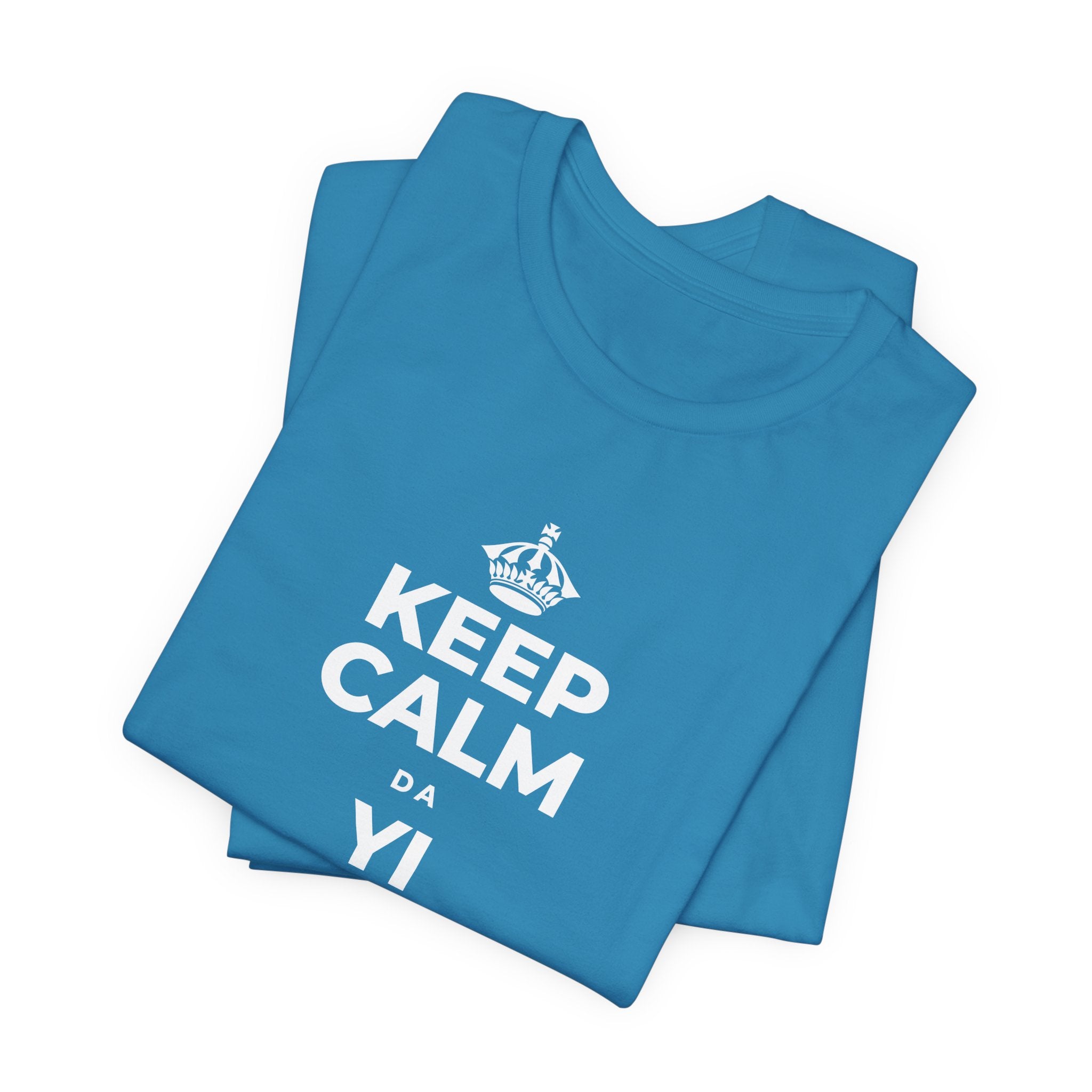 KEEP CALM DA YI ƘARAMIN JERIN ABUBUWA T-Shirt (White–Asphalt)