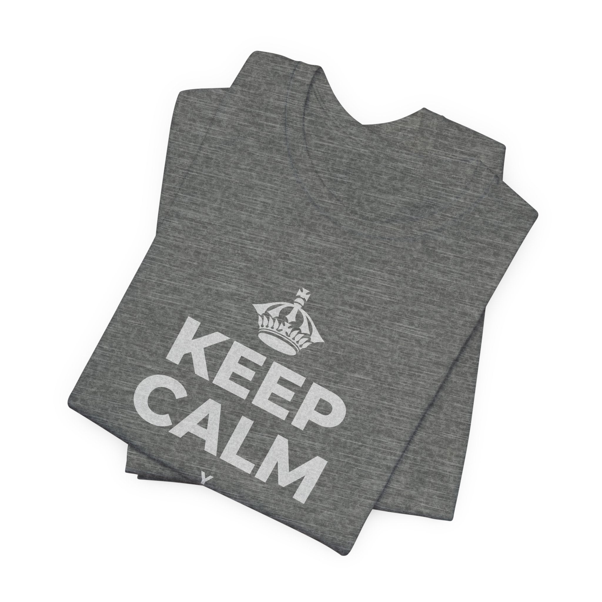 KEEP CALM Y BUSCA A ALGUIEN T-Shirt (Baby Blue–Silver)