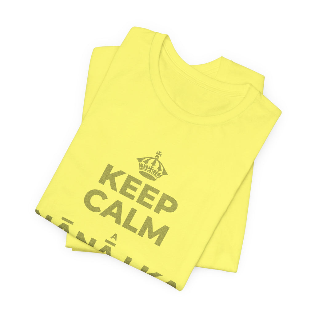 KEEP CALM A NĀNĀ I KA NAPOʻO LĀ LOHI T-Shirt (Soft Cream–Heather Mauve)