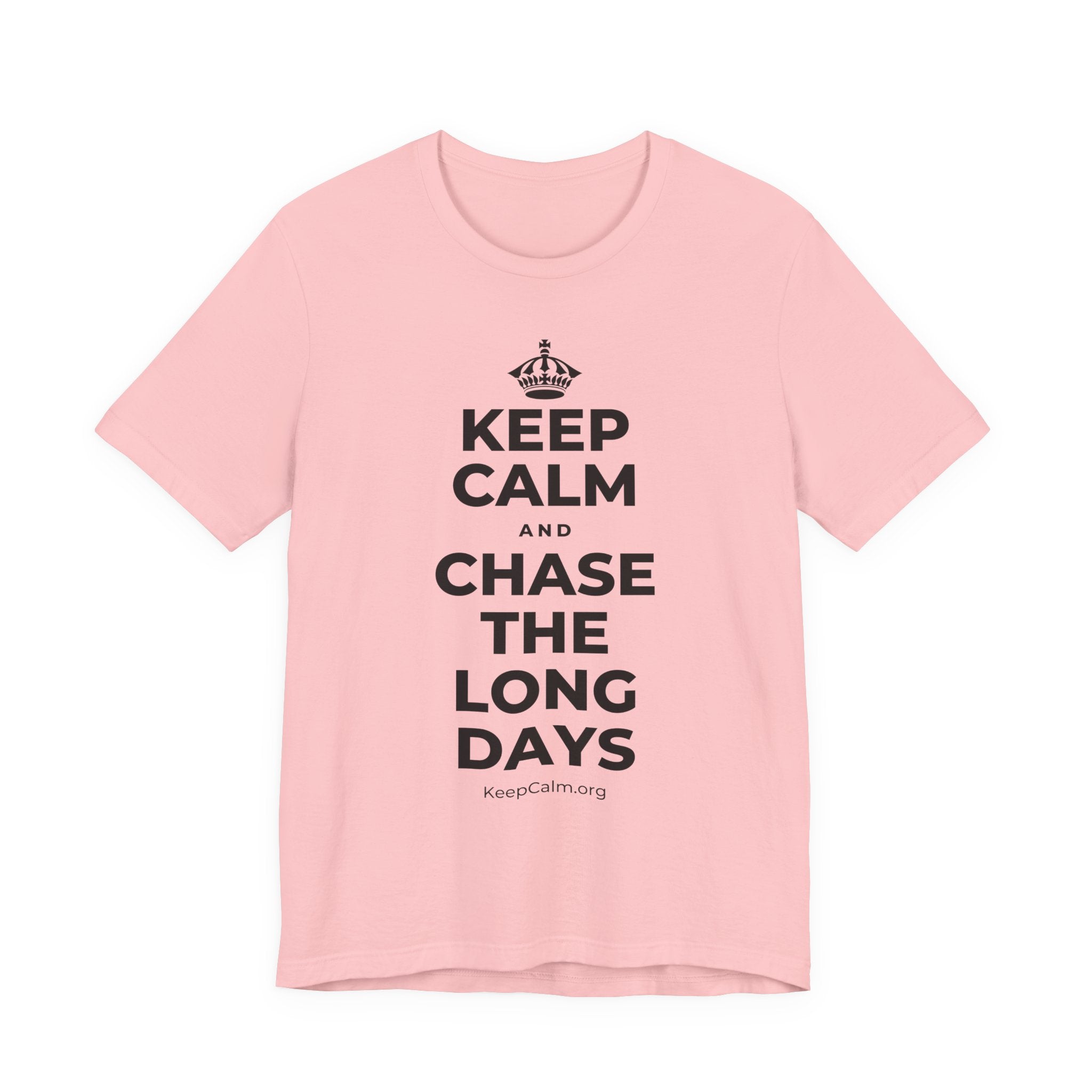 KEEP CALM AND CHASE THE LONG DAYS T-Shirt (White–Asphalt)