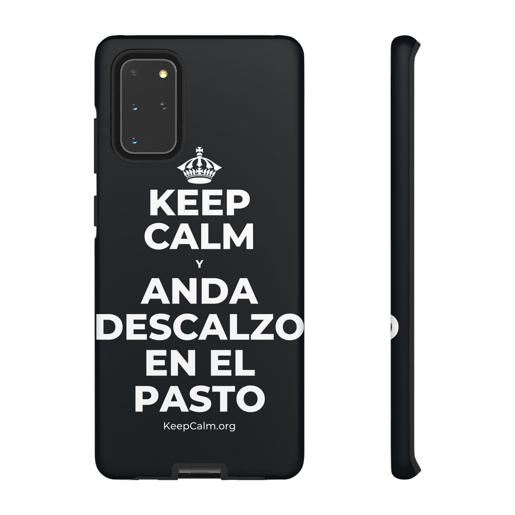 KEEP CALM Y ANDA DESCALZO EN EL PASTO Phone Case (Dark)