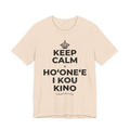 KEEP CALM A HOʻONEʻE I KOU KINO T-Shirt (Soft Cream–Heather Mauve)