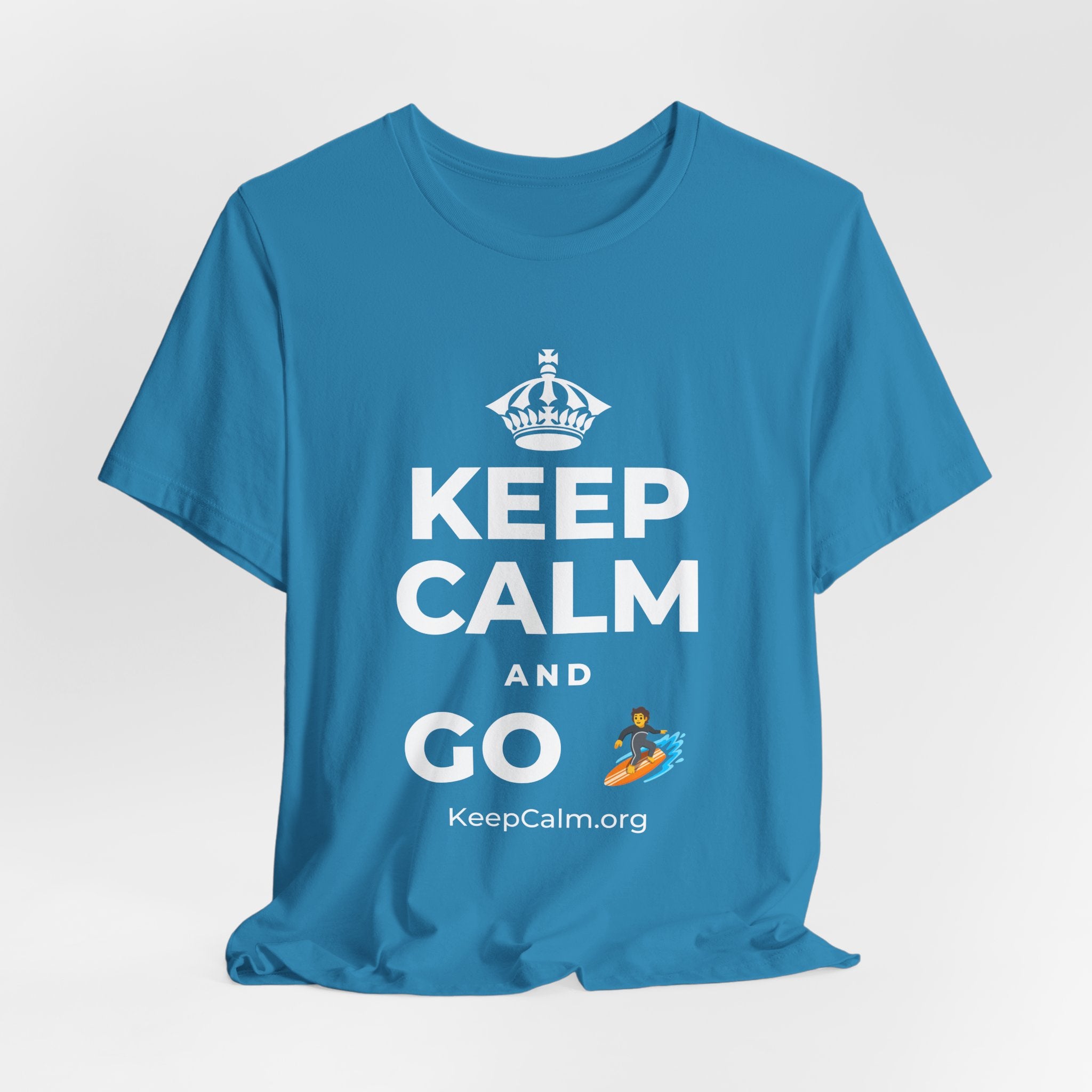 KEEP CALM AND GO 🏄 T-Shirt (White–Asphalt)