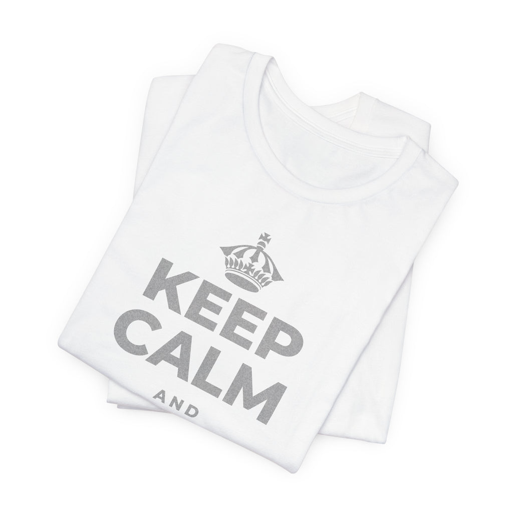 KEEP CALM AND انعم بالشمس T-Shirt (White–Asphalt)