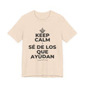 KEEP CALM Y SÉ DE LOS QUE AYUDAN T-Shirt (Soft Cream–Heather Mauve)