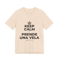 KEEP CALM Y PRENDE UNA VELA T-Shirt (Soft Cream–Heather Mauve)