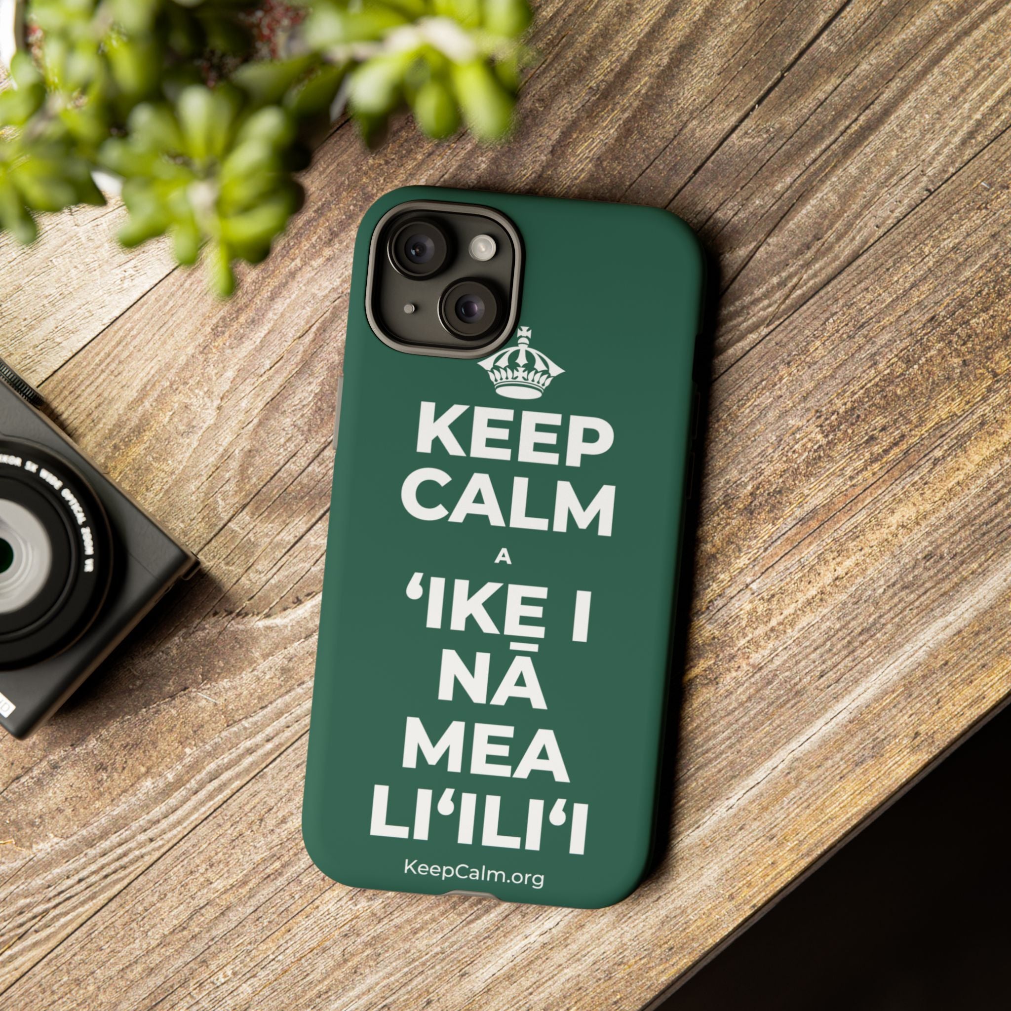 KEEP CALM A ʻIKE I NĀ MEA LIʻILIʻI Phone Case