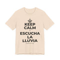 KEEP CALM Y ESCUCHA LA LLUVIA T-Shirt (Soft Cream–Heather Mauve)
