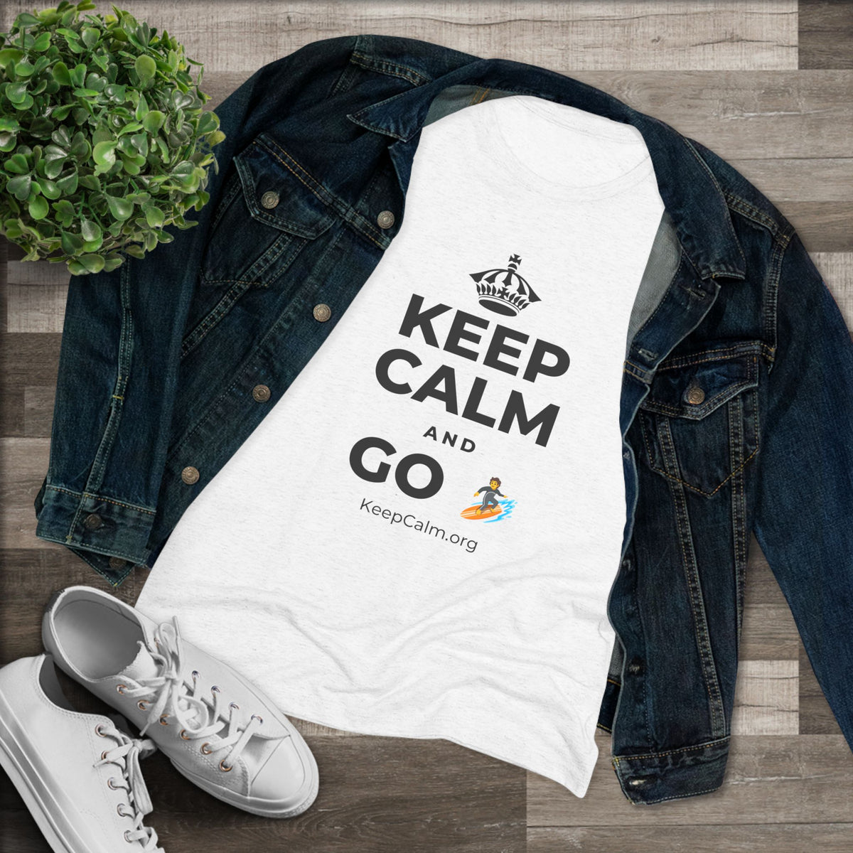 KEEP CALM AND GO 🏄 Women's Tri-Blend Tee