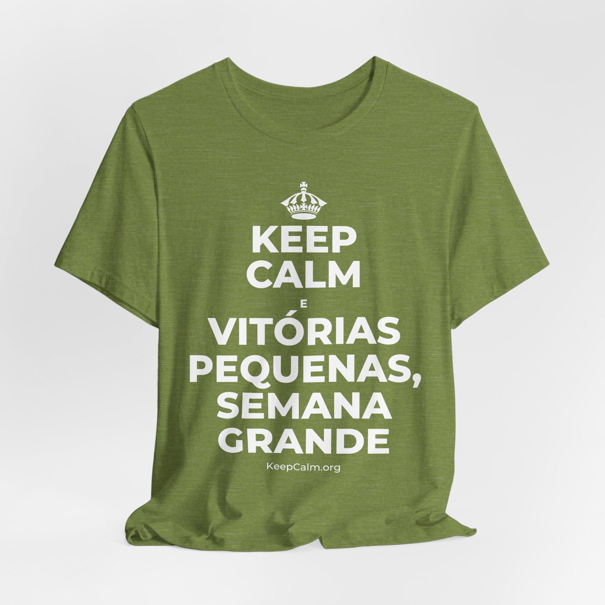 KEEP CALM E VITÓRIAS PEQUENAS, SEMANA GRANDE T-Shirt (Baby Blue–Silver)