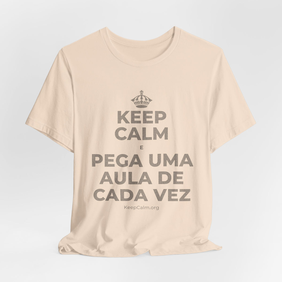 KEEP CALM E PEGA UMA AULA DE CADA VEZ T-Shirt (Soft Cream–Heather Mauve)