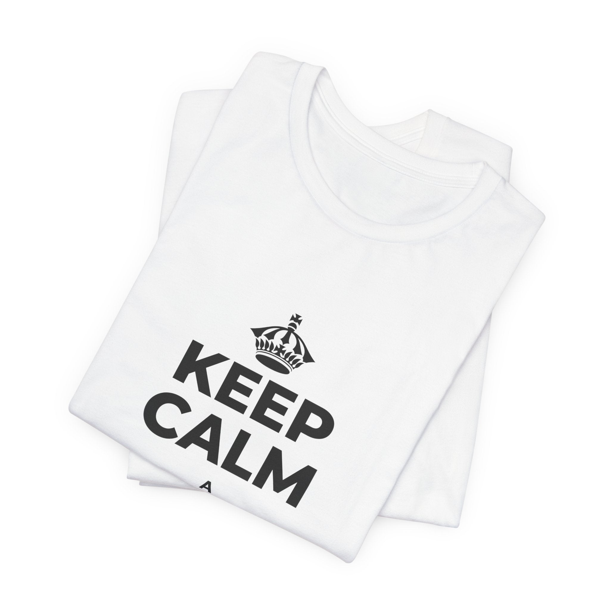 KEEP CALM A HOʻOKUʻU I KA LĀ T-Shirt (White–Asphalt)